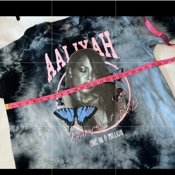 Tie Dye Aaliyah Butterfly Graphic T-Shirt - Picture 9 of 12